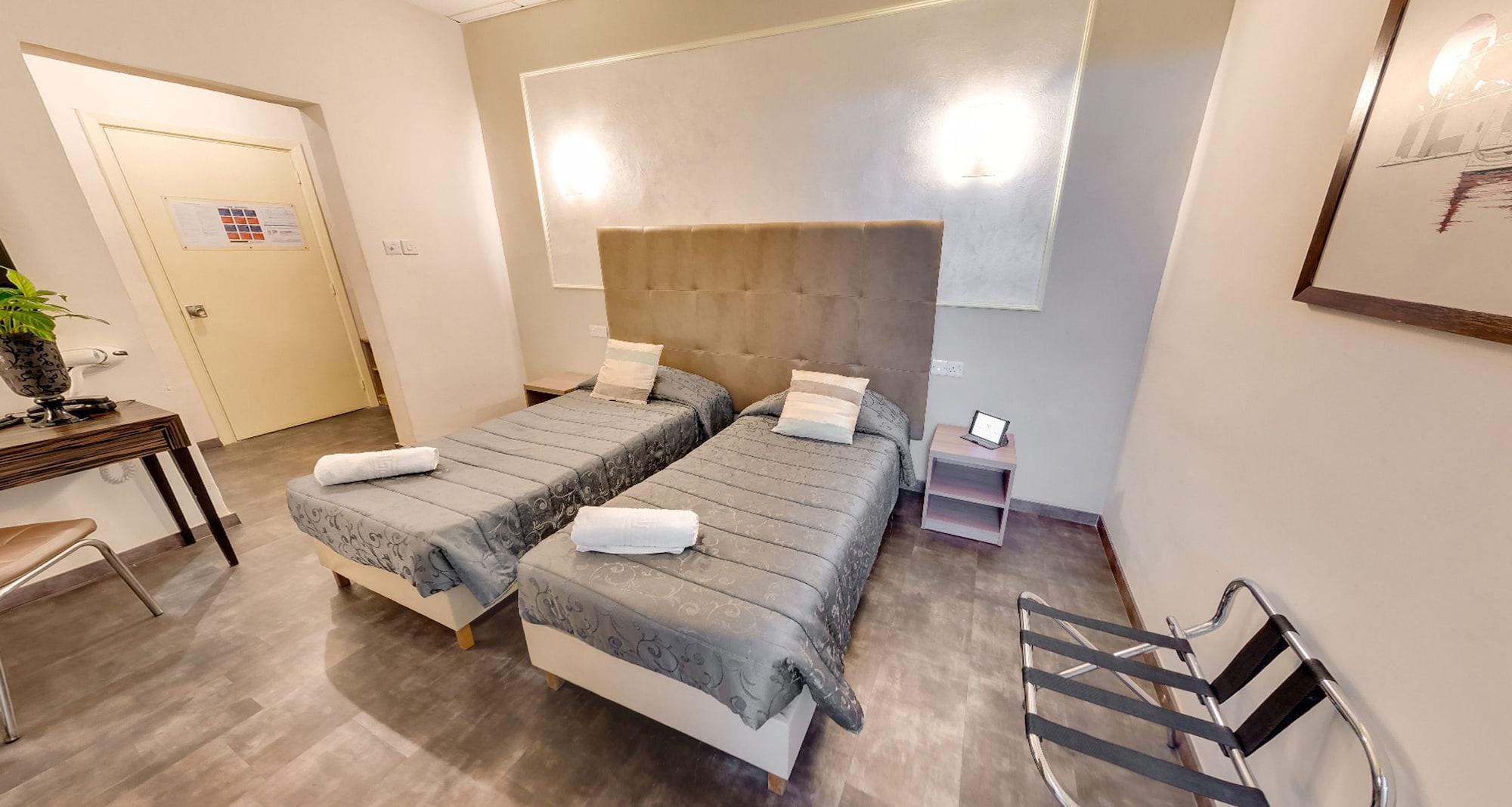 Europa Hotel 2*