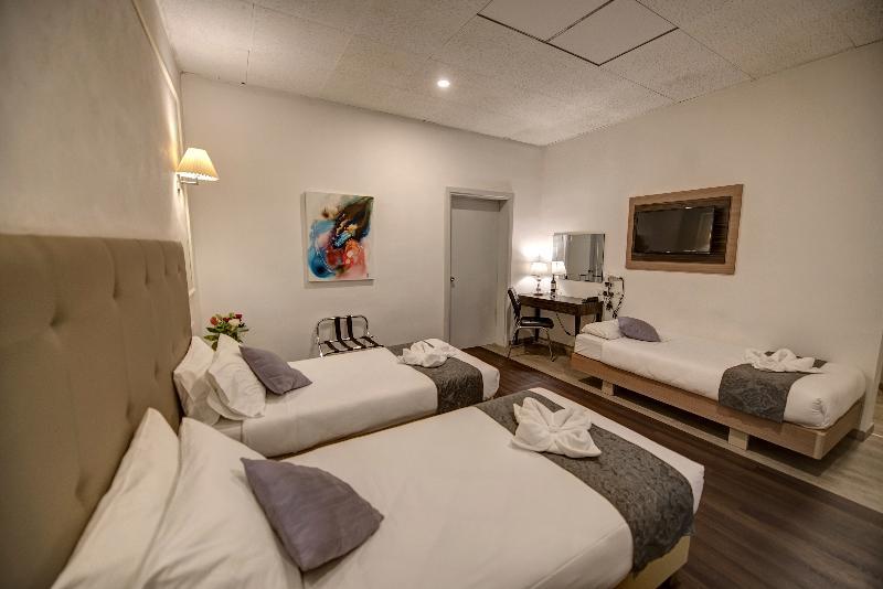 Europa Hotel 2*